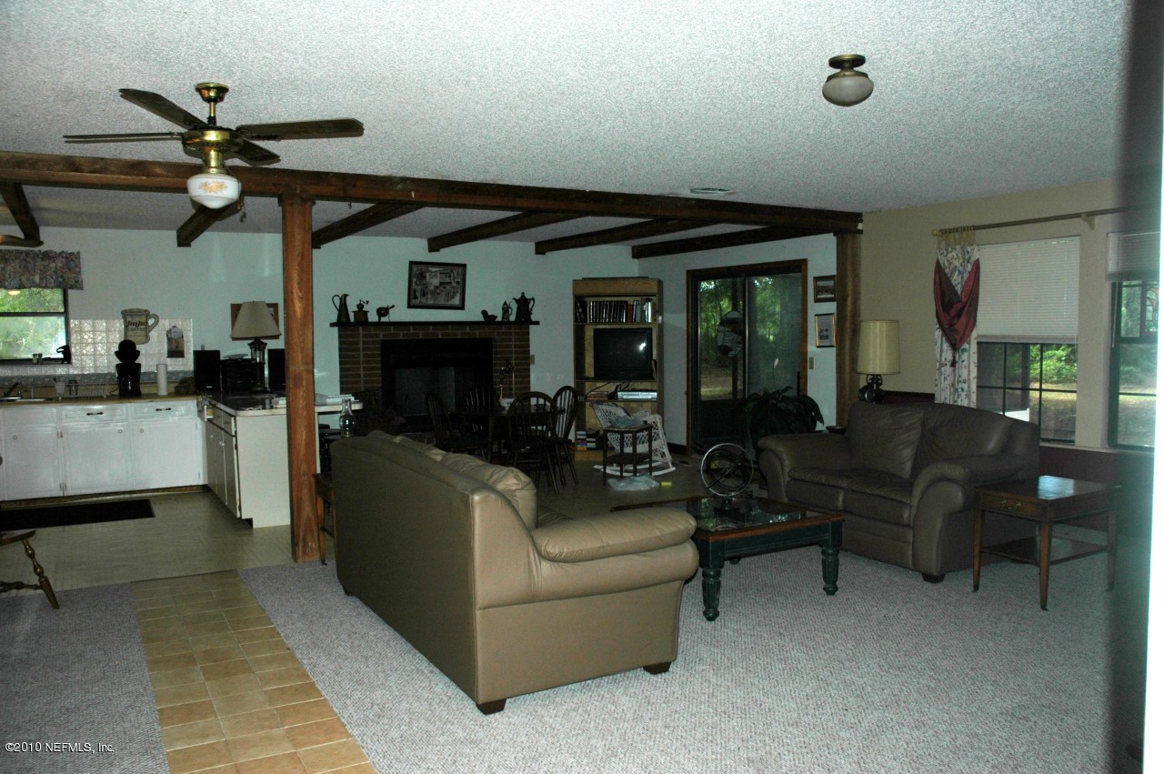 5340 Church Road St. Augustine, FL 32092 - Photo 4 of 11 great room