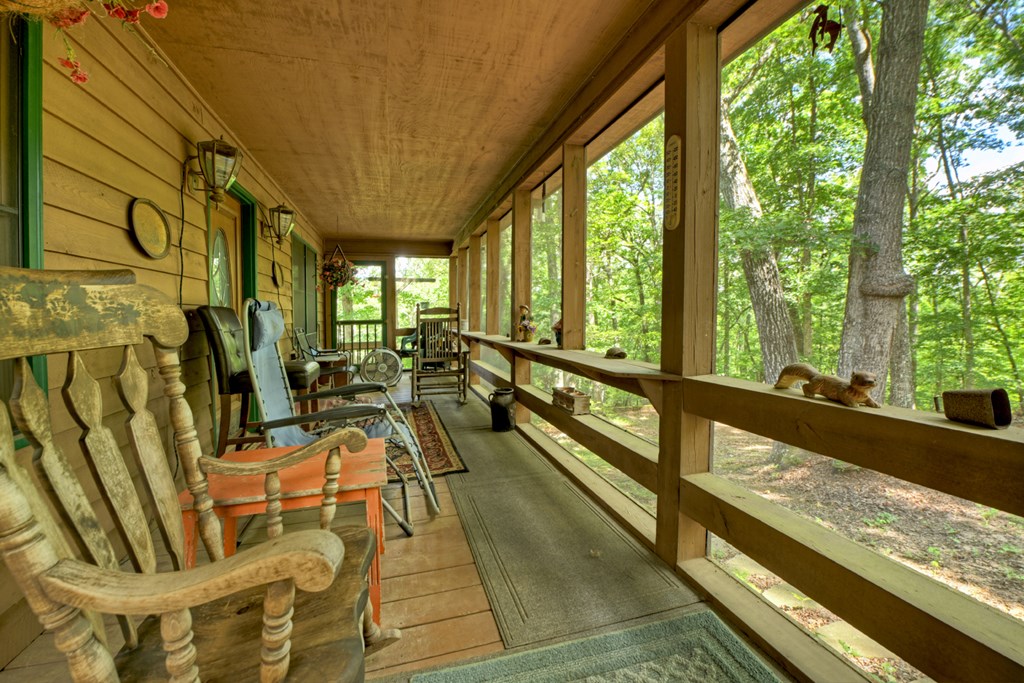 88 Wagon Tracks Ridge Mineral Bluff, GA 30559 - Photo 3 of 79