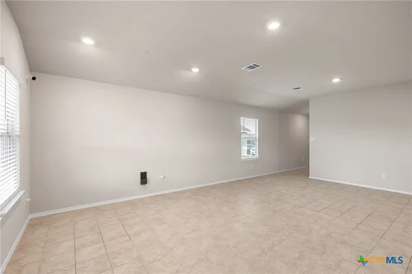 $1,700 | 5102 Karen Grn Drive, Killeen, TX 76549