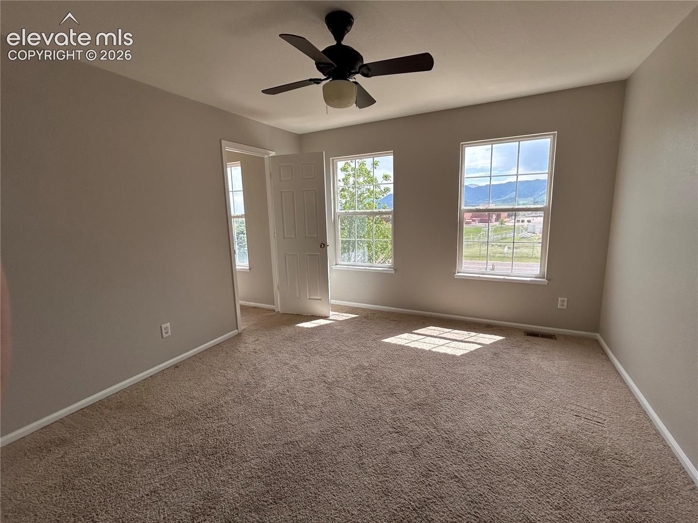 1635 Bowstring Road Monument, CO 80132 - Photo 12 of 36 Gallery Image 12