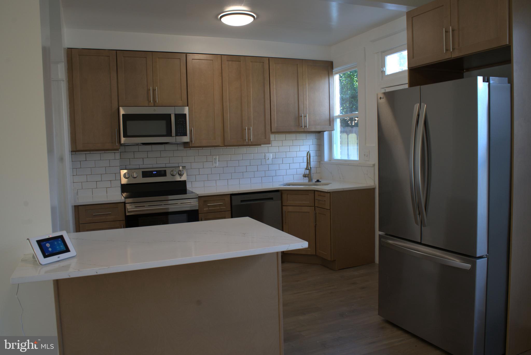 117 South Wickham Road Baltimore, MD 21229 - Photo 22 of 121 Kitchen1