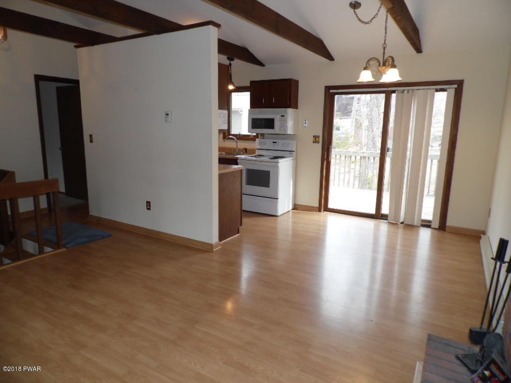 144 Cabin Road Milford, PA 18337 - Photo 5 of 27