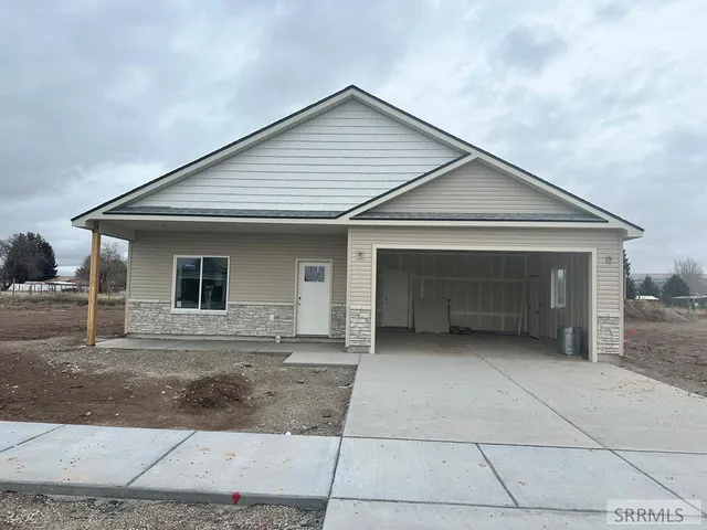 $344,900 | 3847 Mountain Bluebird Way, Ammon, ID 83406