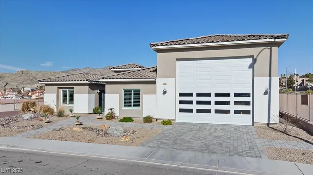 $640,000 | 2012 Duke Of York Drive, Laughlin, NV 89029