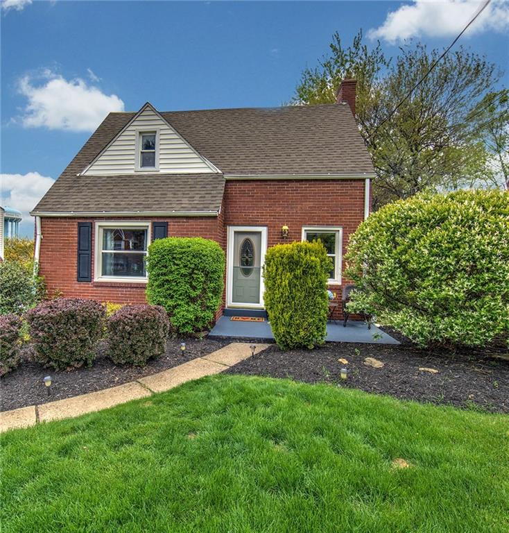 113 Leon Road Green Tree, PA 15220 - Photo 6 of 23 Captivating curb-appeal with an impeccably landscaped yard. Walkable to restaurants and coffee shops.