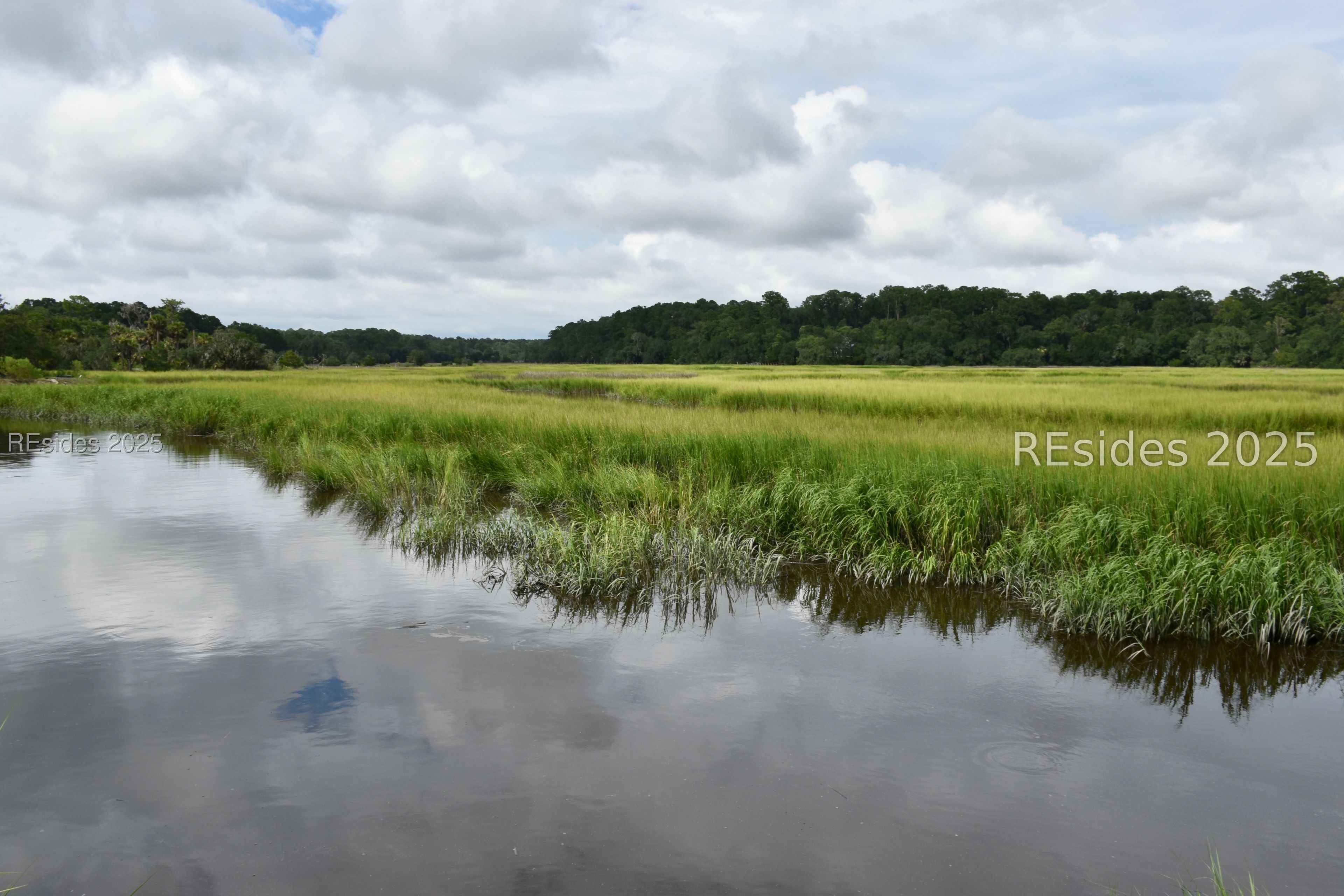 14 Stoney Landing Road Bluffton, SC 29910 - Photo 4 of 17 View from pierhead to left