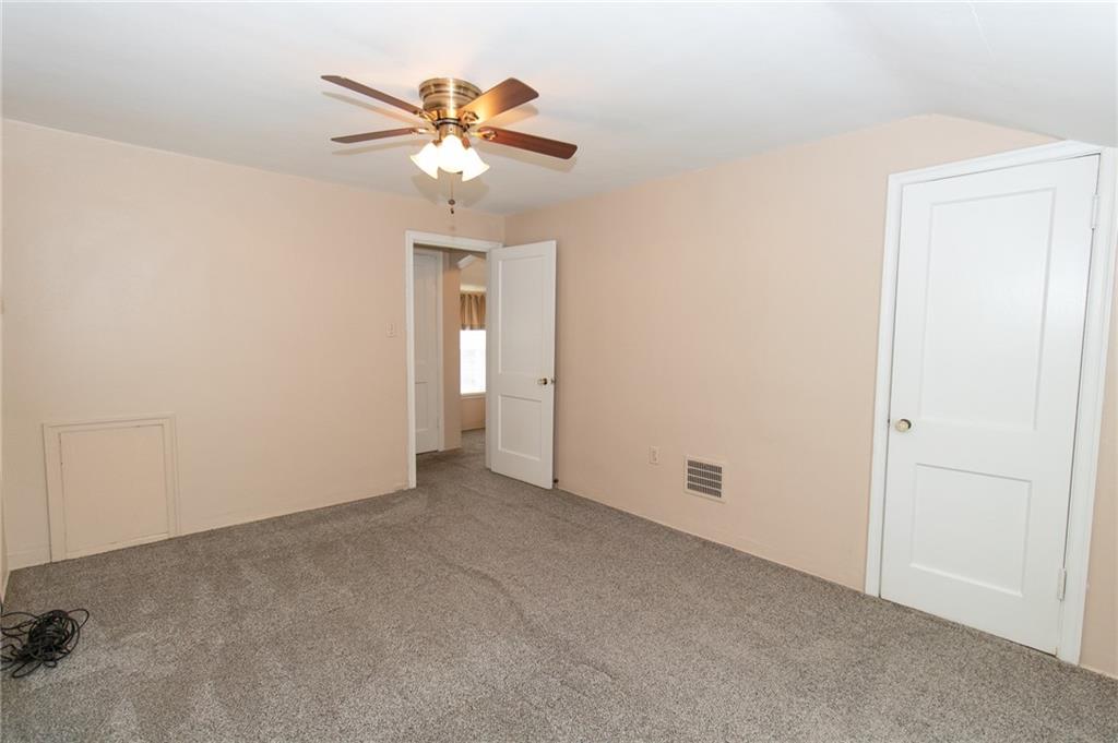 201 Kleber Road Glenshaw, PA 15116 - Photo 25 of 39 an empty room with closet and chandelier fan