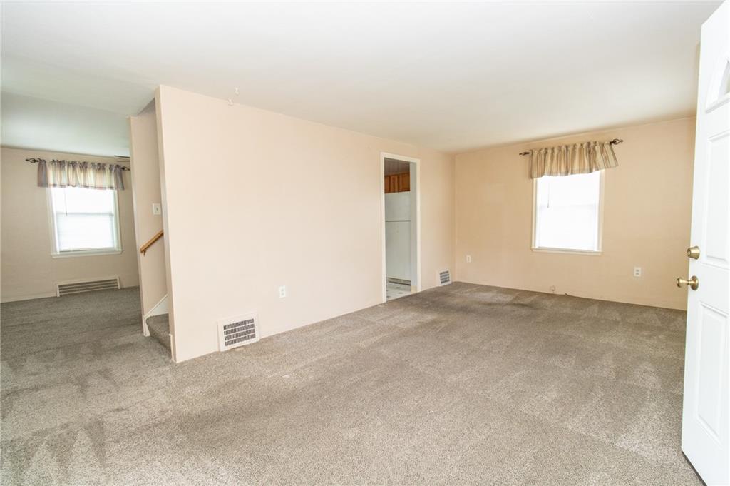 201 Kleber Road Glenshaw, PA 15116 - Photo 8 of 39 an empty room with windows