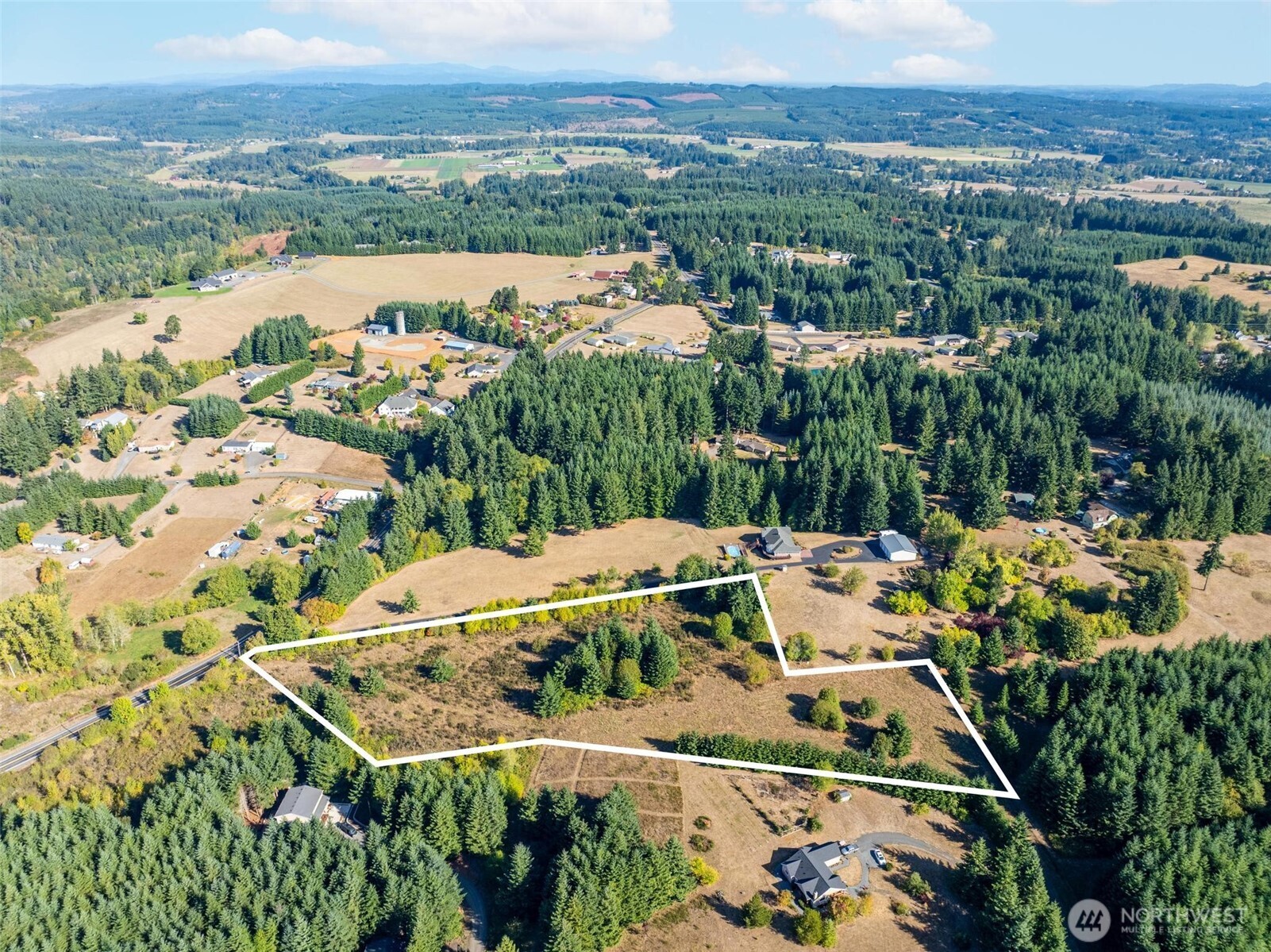 an aerial view of multiple house