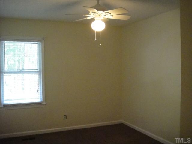 134 Towne View Trail Garner, NC 27529 - Photo 11 of 16 One of the secondary bedrooms with large closet & ceiling fan.