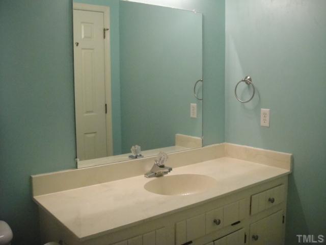 134 Towne View Trail Garner, NC 27529 - Photo 13 of 16 Hall bathroom with access from largest bedroom and across the hall from bedroom two. Tub/shower combo.