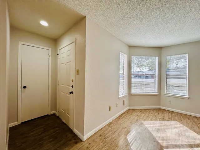 $1,195 | 8913 Schick Road, Unit B, Austin, TX 78729