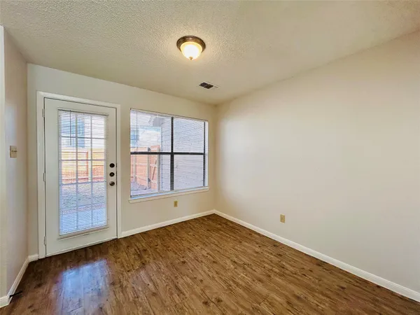 $995 | 8913 Schick Road, Unit B, Austin, TX 78729