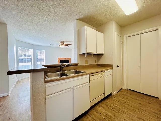 $1,195 | 8913 Schick Road, Unit B, Austin, TX 78729