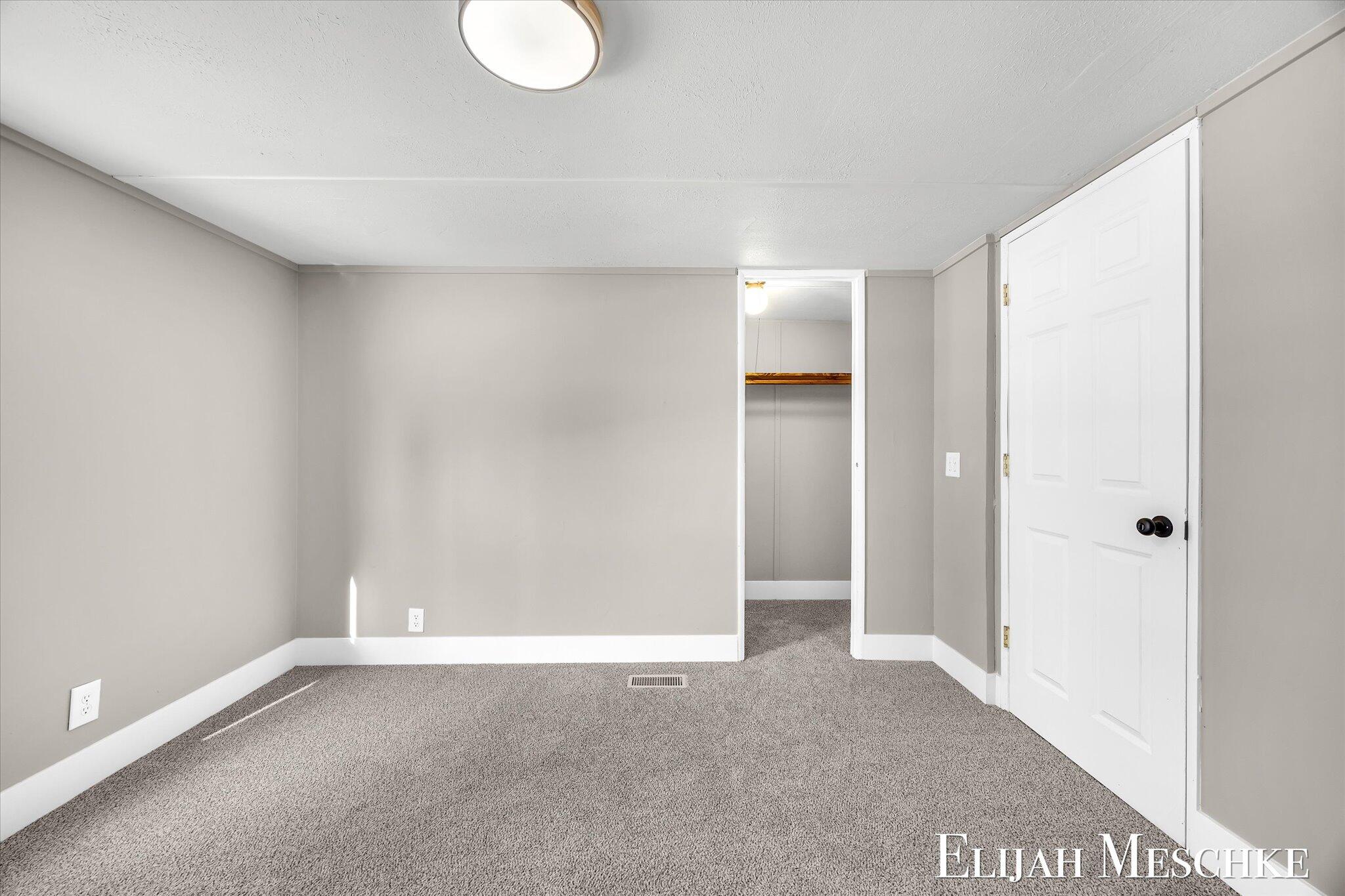 208 Clark Street Lakeview, MI 48850 - Photo 26 of 37 36-K1J12862