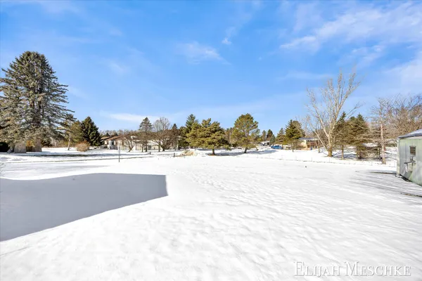 $189,900 | 208 Clark Street, Lakeview, MI 48850