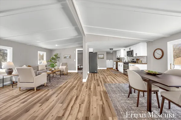 $189,900 | 208 Clark Street, Lakeview, MI 48850