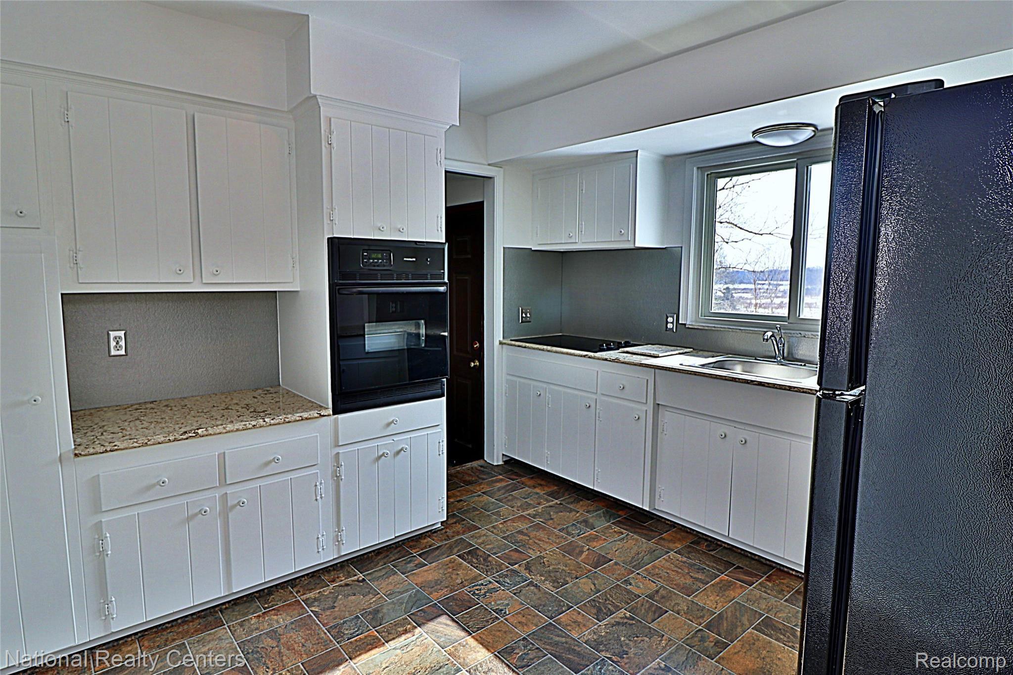 8290 Bergin Road Howell, MI 48843 - Photo 17 of 47 Kitchen B