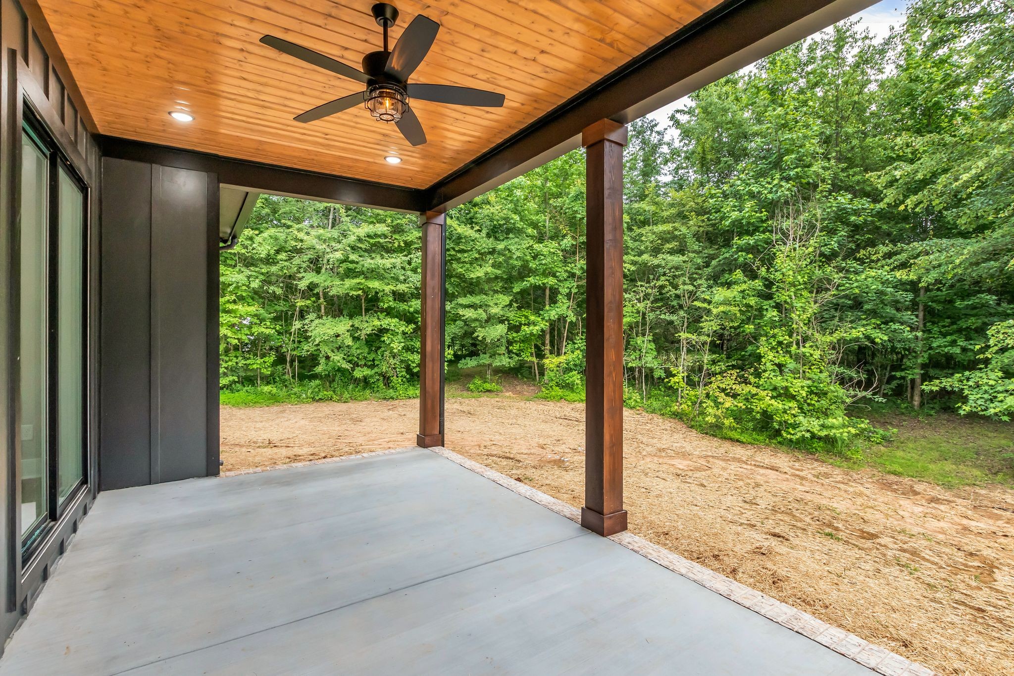 4106 Asbury Road Manchester, TN 37355 - Photo 35 of 58 a view of a room with porch and wooden floor