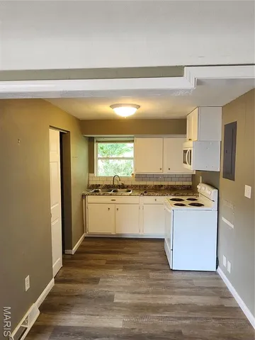 $94,900 | 580 North Guernsey Street, Collinsville, IL 62234