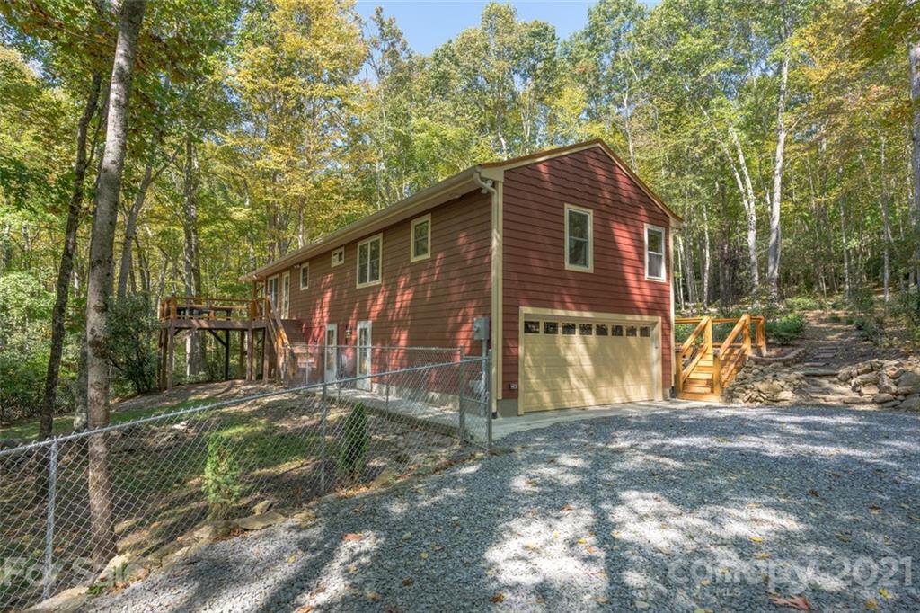 3789 Bald Creek Road Clyde, NC 28721 - Photo 5 of 39 Gallery Image 5