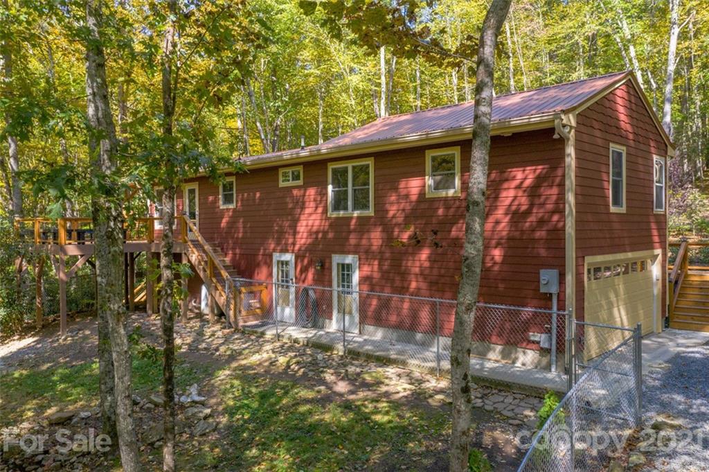 3789 Bald Creek Road Clyde, NC 28721 - Photo 10 of 39 Gallery Image 10