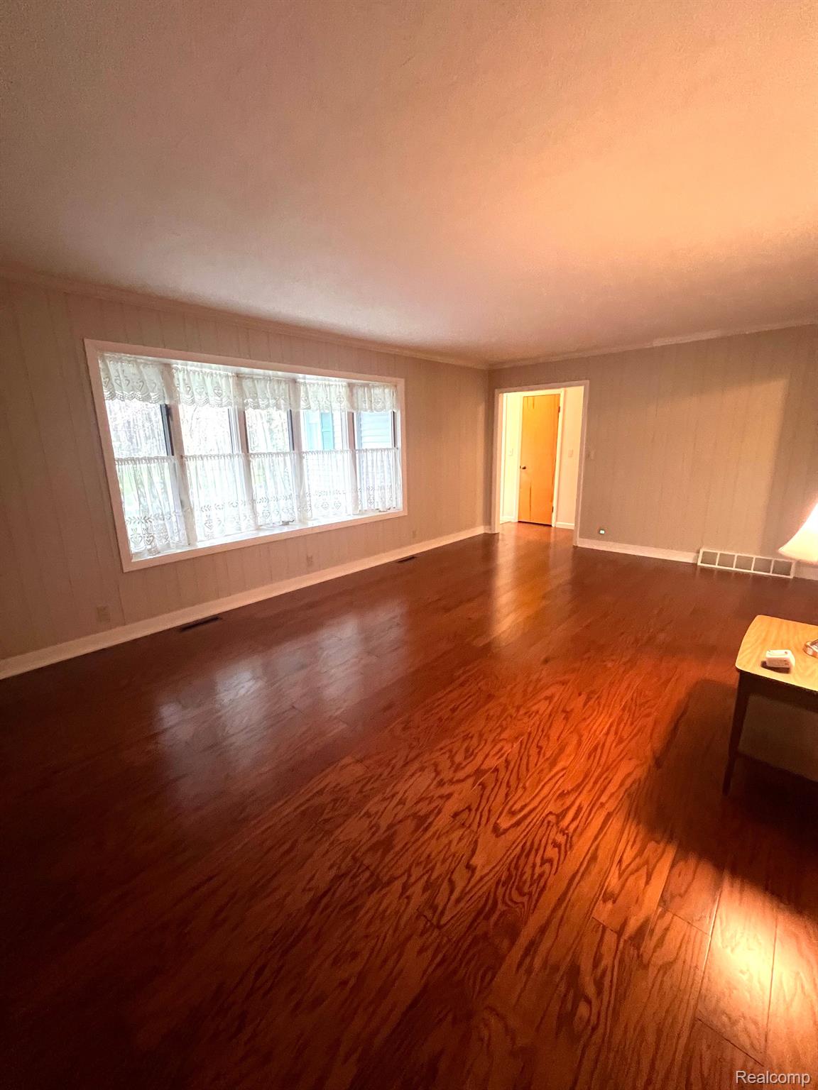 3741 Bordeau Road Standish, MI 48658 - Photo 7 of 35 Living room