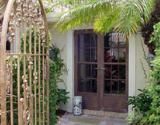 7320 Northeast 8th Drive Boca Raton, FL 33487 - Photo 1 of 8 Primary Photo