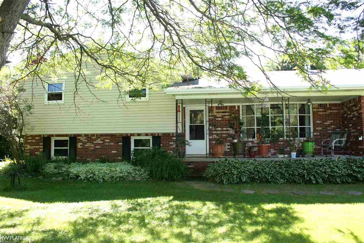 4783 Bricker Road Avoca, MI 48006 - Photo 4 of 91 31385446-3.JPG