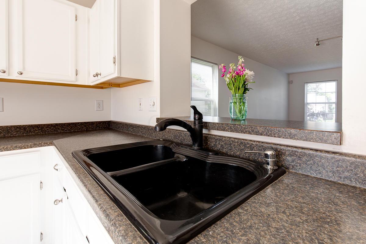 2962 Remington Ridge Road Columbus, OH 43232 - Photo 9 of 25 Gallery Image 9