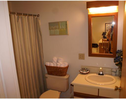 371 Mile Road, Unit 113 Wells, ME 04090 - Photo 7 of 8 Bathroom.
