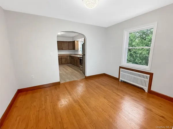 $3,000 | 4332 Albany Post Road, Unit 5, Hyde Park, NY 12538