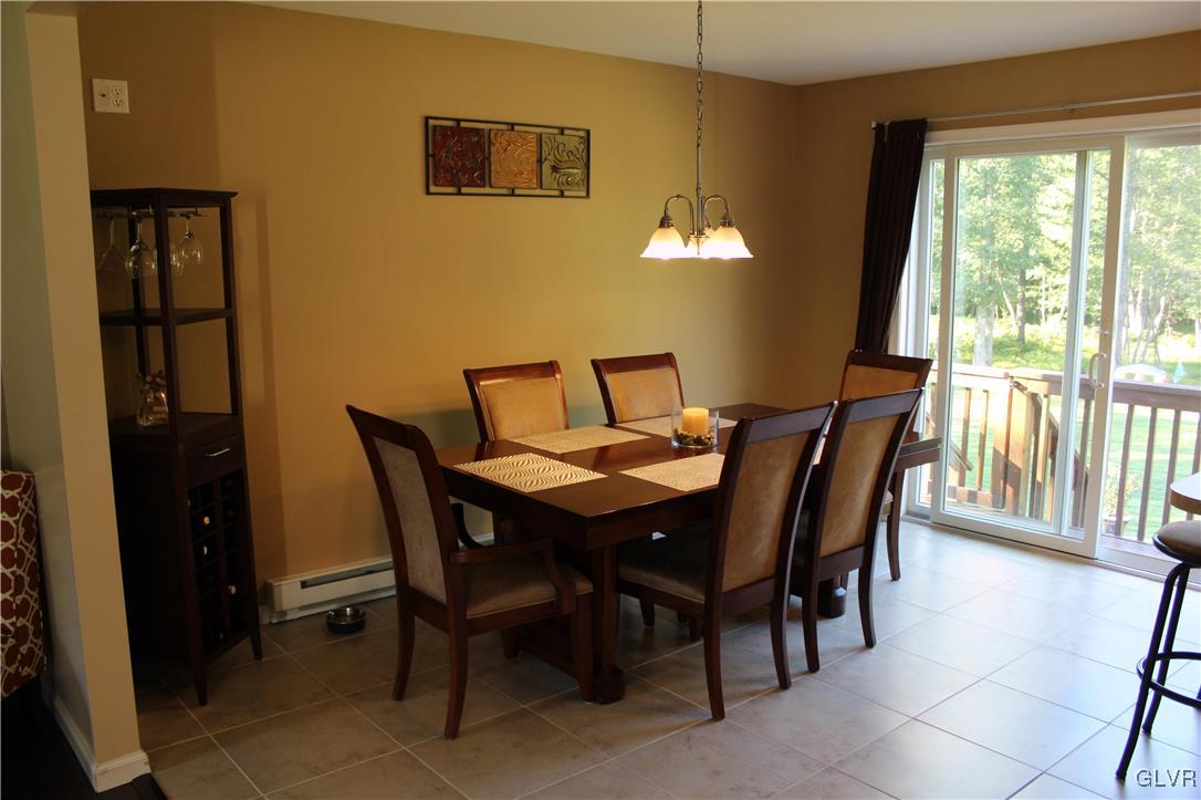93 Fawn Road Jim Thorpe, PA 18229 - Photo 4 of 27 Gallery Image 4