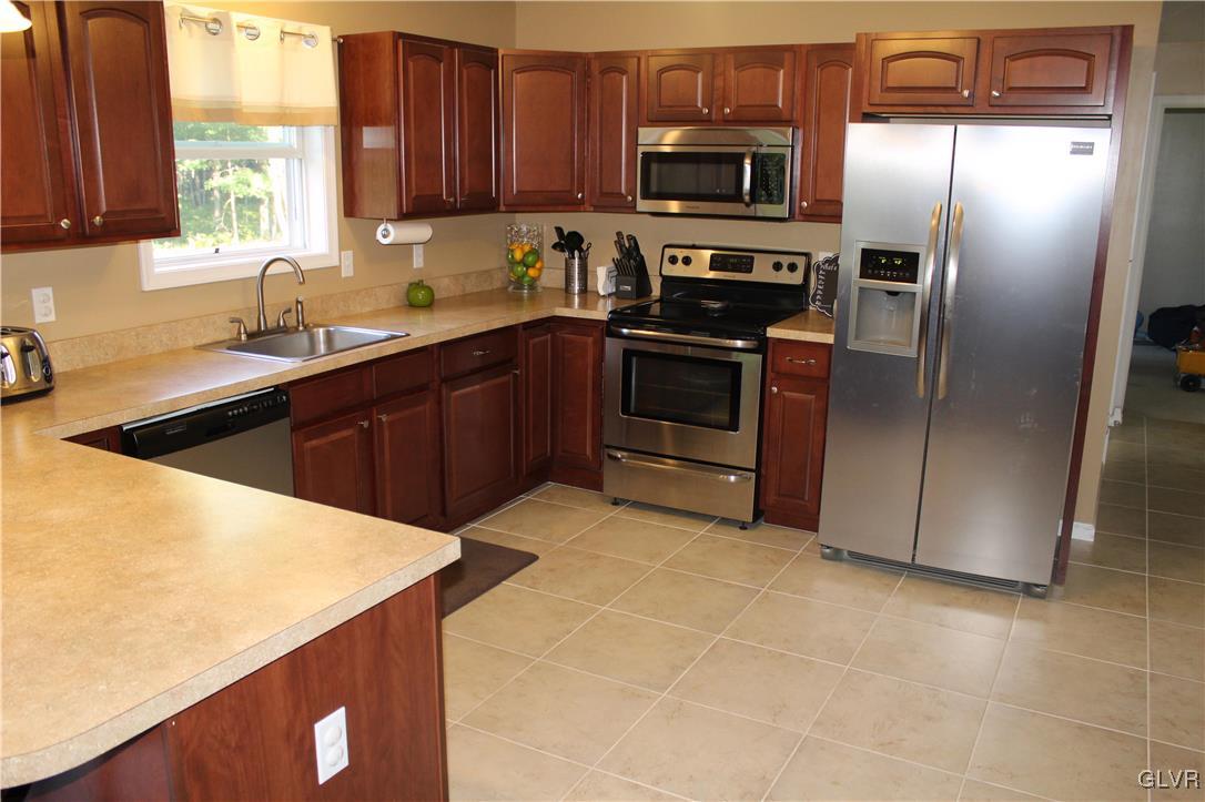 93 Fawn Road Jim Thorpe, PA 18229 - Photo 6 of 27 Gallery Image 6