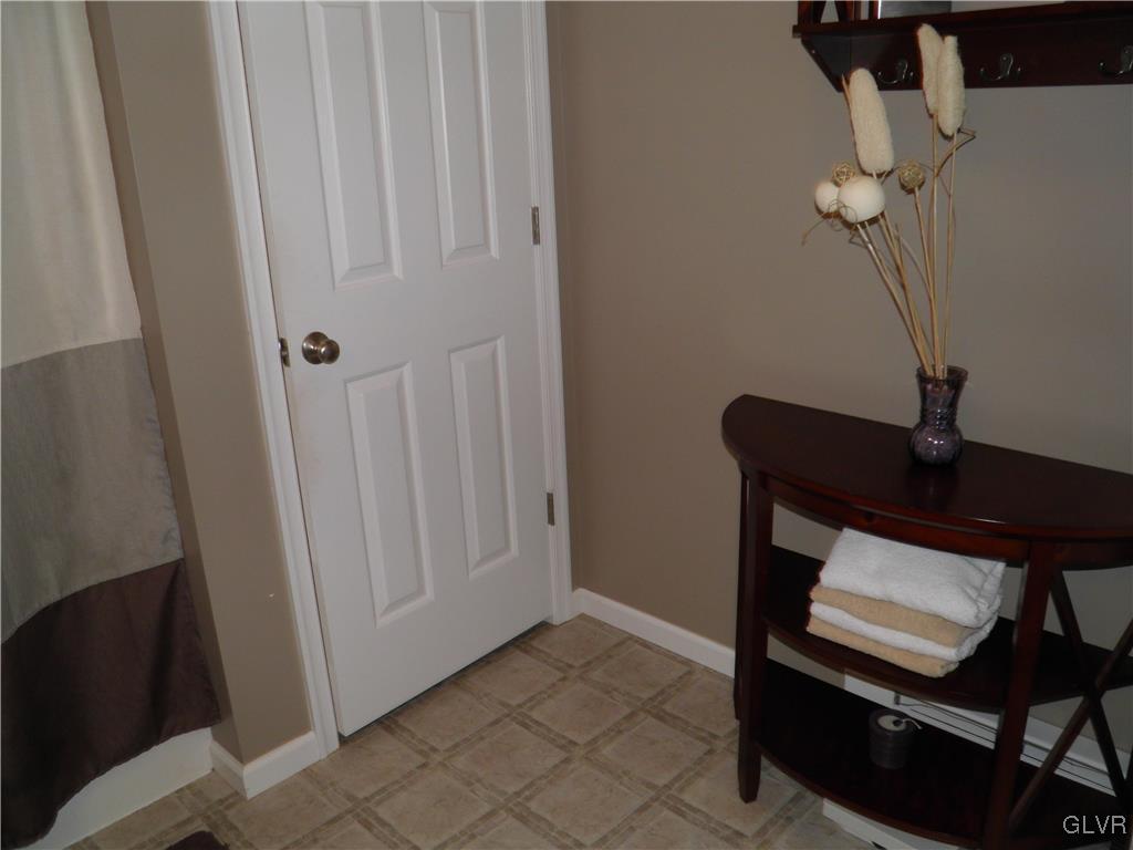 93 Fawn Road Jim Thorpe, PA 18229 - Photo 10 of 27 Gallery Image 10