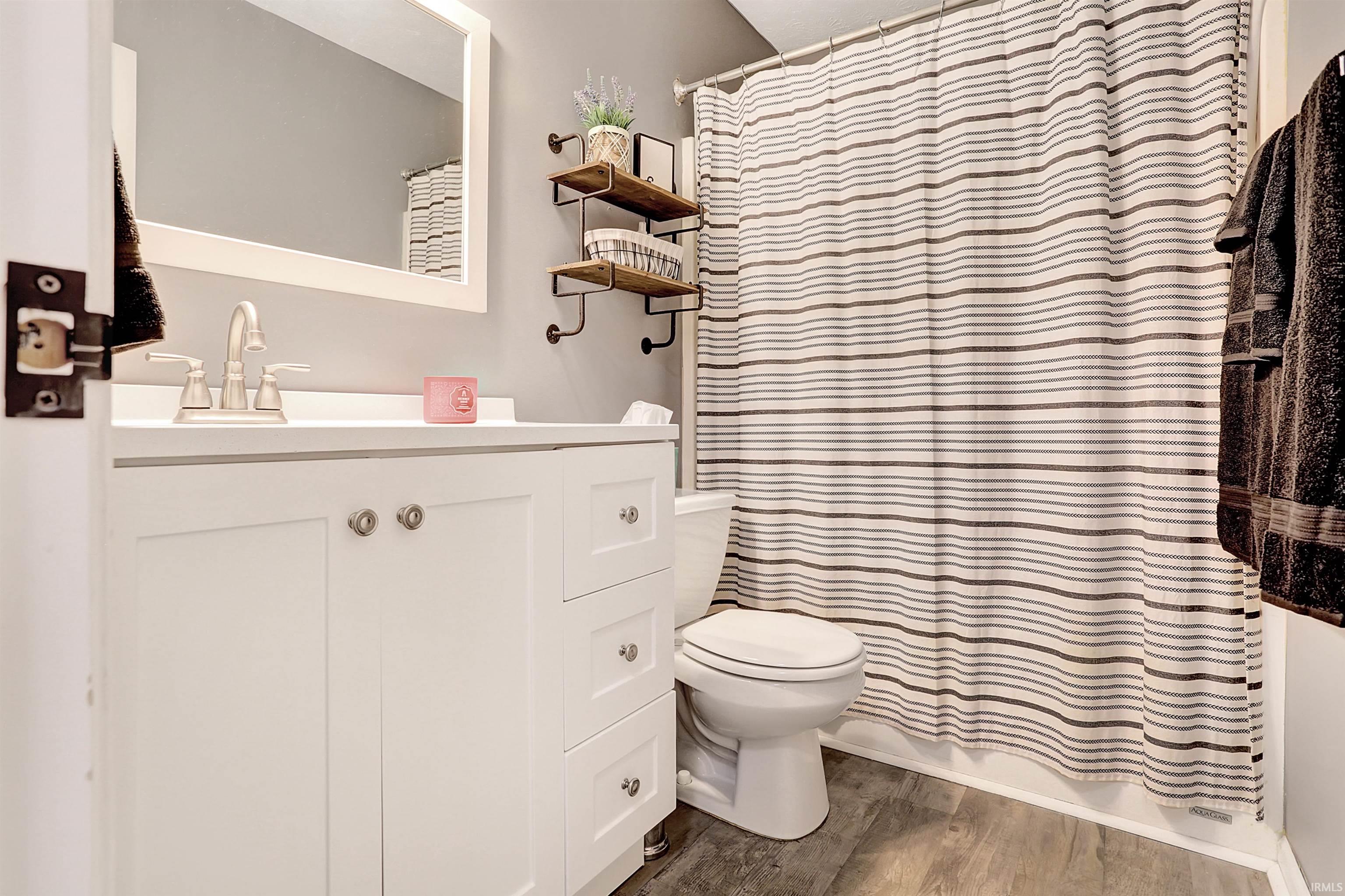 10010 Chatteris Road Evansville, IN 47725 - Photo 23 of 28 Gallery Image 23