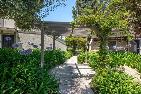 $435,000 | 21345 Norwalk Boulevard, Unit 117, Hawaiian Gardens, CA 90716