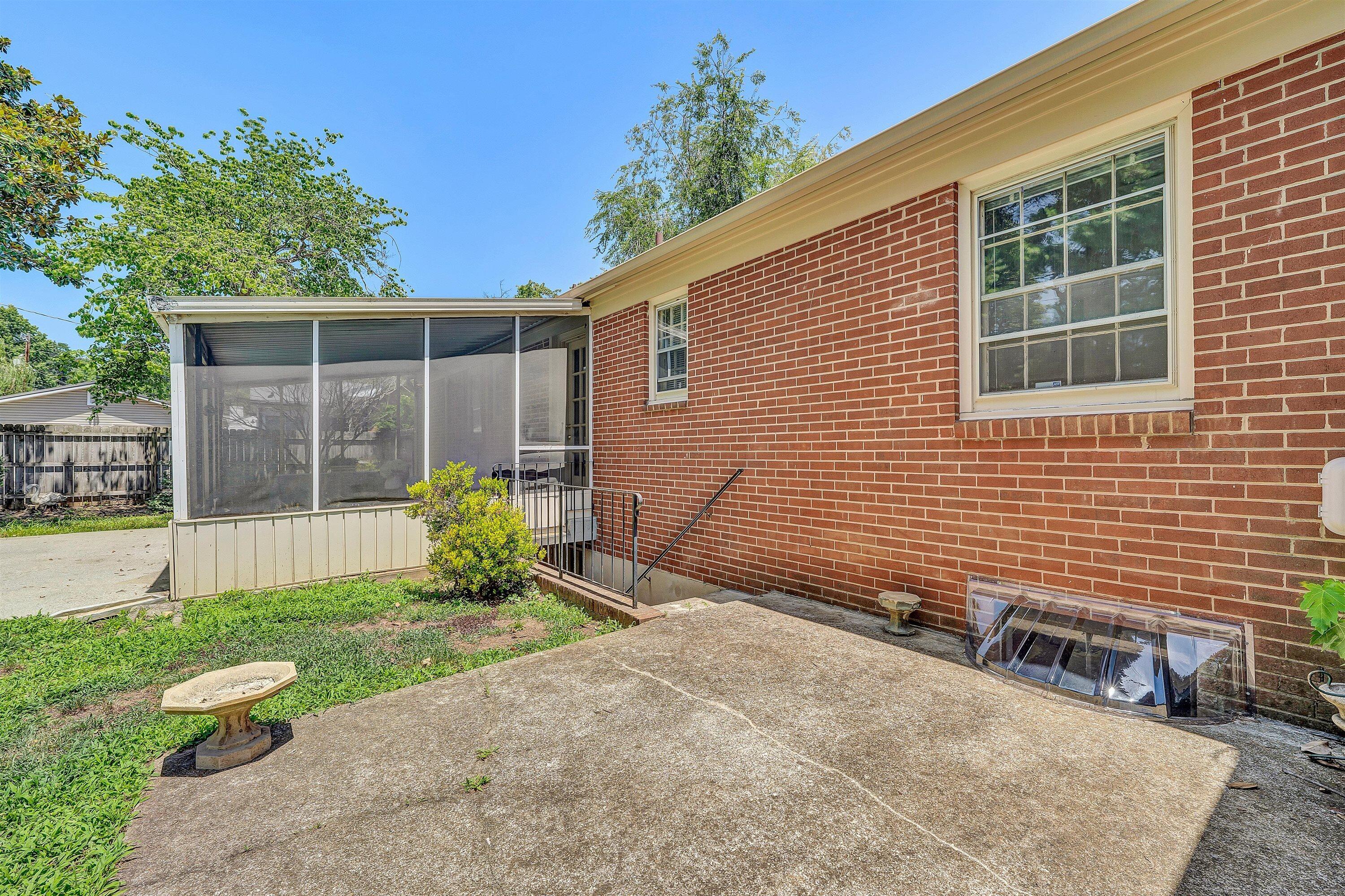 423 Highfield Road Salem, VA 24153 - Photo 24 of 45 37-DSC09028
