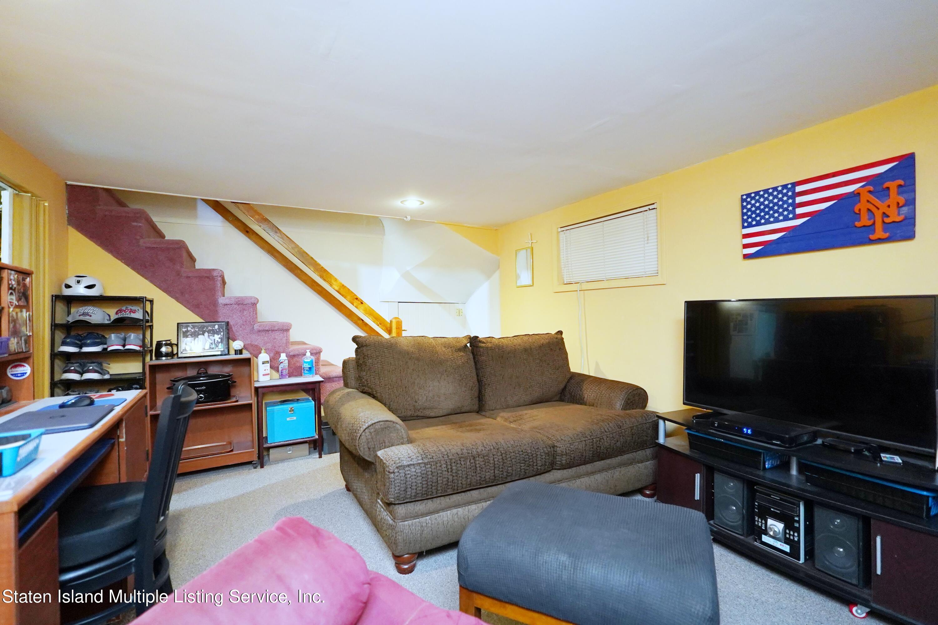 44 Forest Road Staten Island, NY 10304 - Photo 18 of 31 Photo Feb 01 2023, 9 10 18 AM