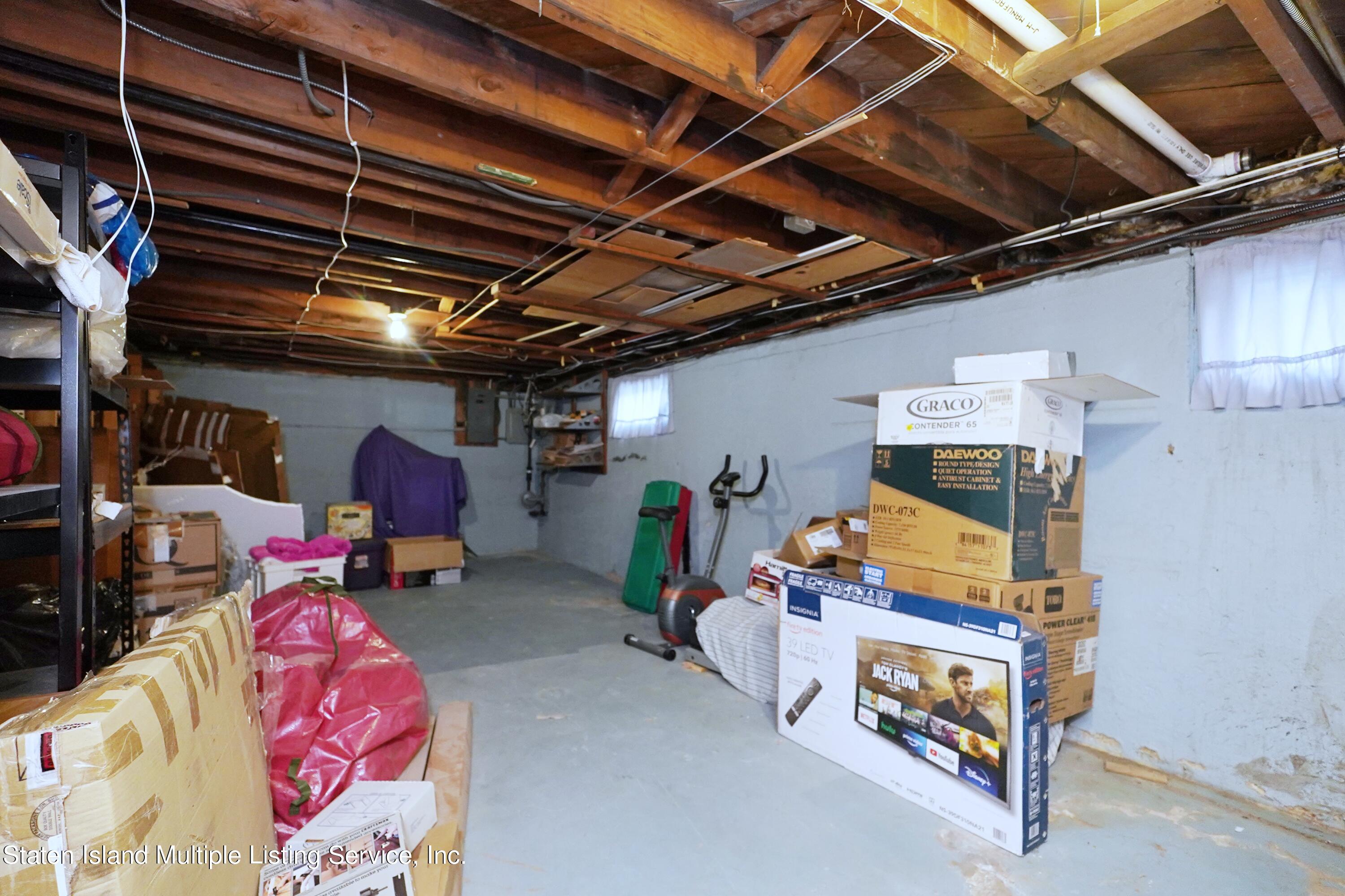 44 Forest Road Staten Island, NY 10304 - Photo 28 of 31 Photo Feb 01 2023, 9 10 54 AM