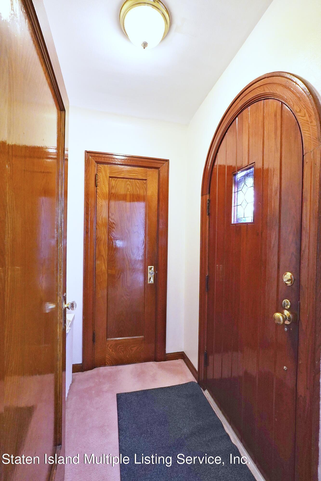 44 Forest Road Staten Island, NY 10304 - Photo 4 of 31 Photo Feb 01 2023, 9 07 12 AM