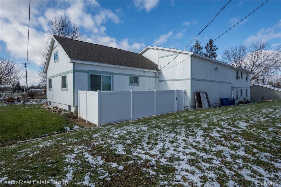3520 West Thompson Road Grand Blanc, MI 48439 - Photo 5 of 24 DSC_4684.jpg