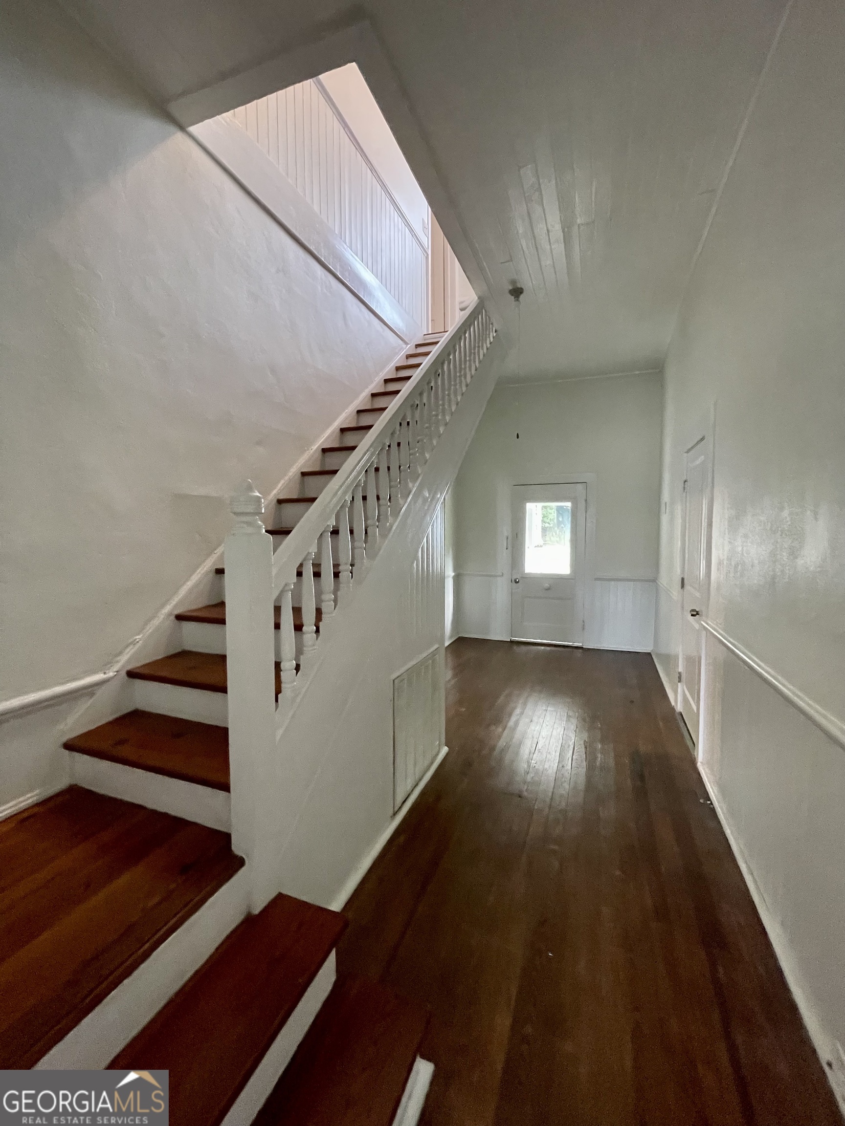 400 West Gordon Street Thomaston, GA 30286 - Photo 22 of 43 a view of entryway and hall with wooden floor