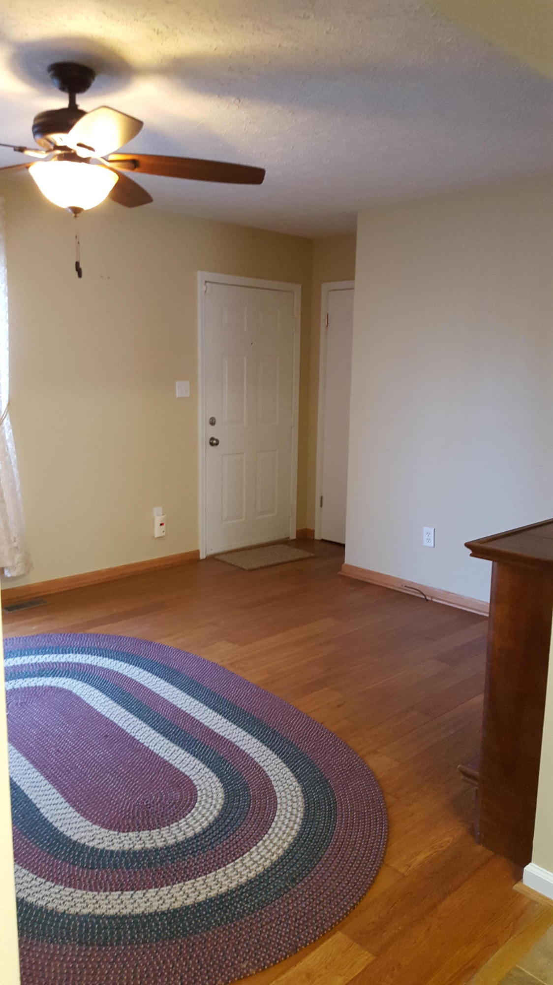 6099 Carters Mill Road Huddleston, VA 24104 - Photo 17 of 40 Living room