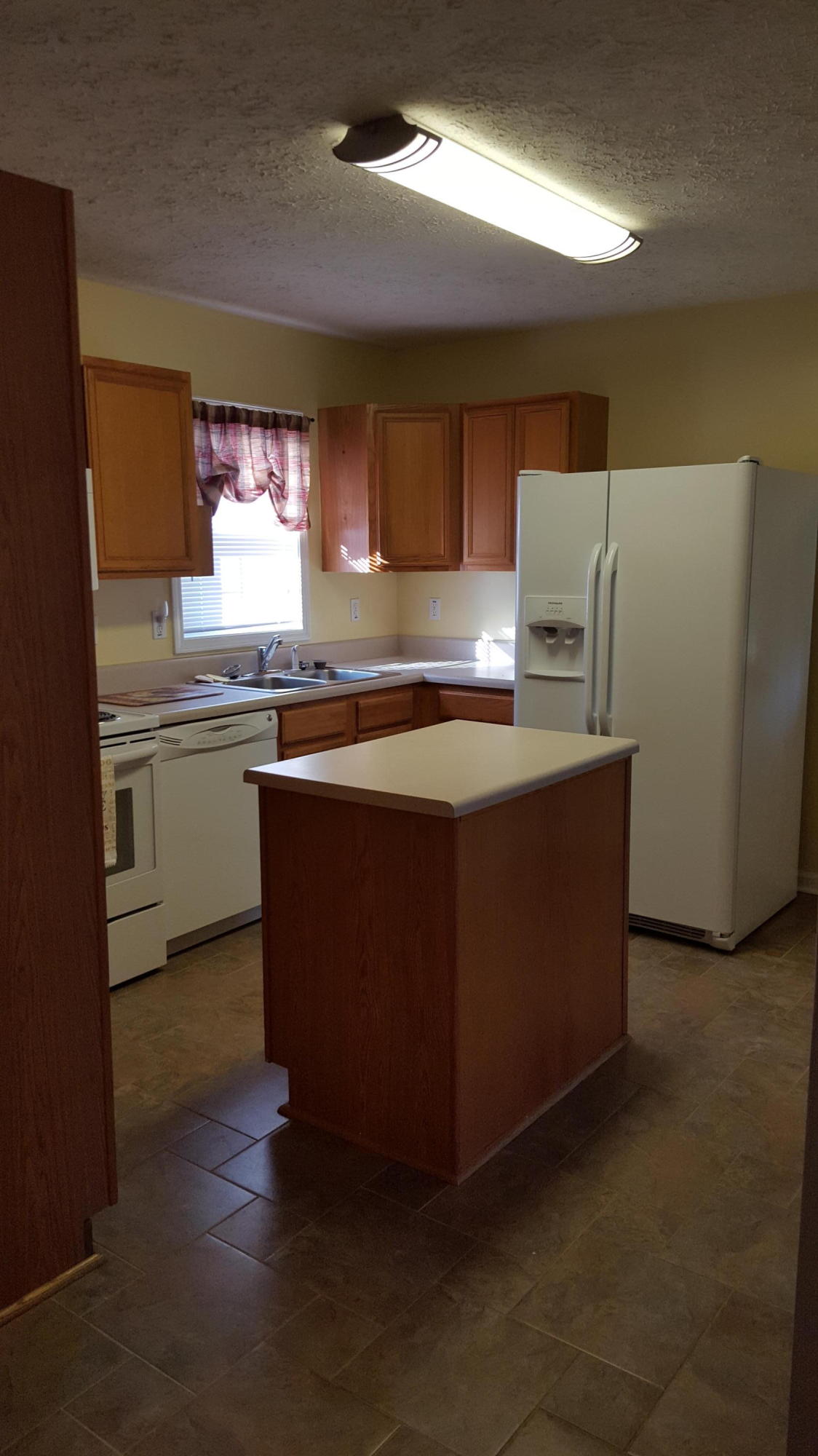 6099 Carters Mill Road Huddleston, VA 24104 - Photo 23 of 40 Kitchen
