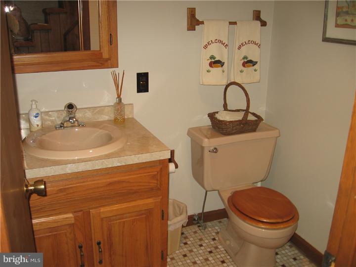 4058 Ellendale Road Drexel Hill, PA 19026 - Photo 15 of 20 Gallery Image 15