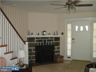 4058 Ellendale Road Drexel Hill, PA 19026 - Photo 4 of 20 Gallery Image 4