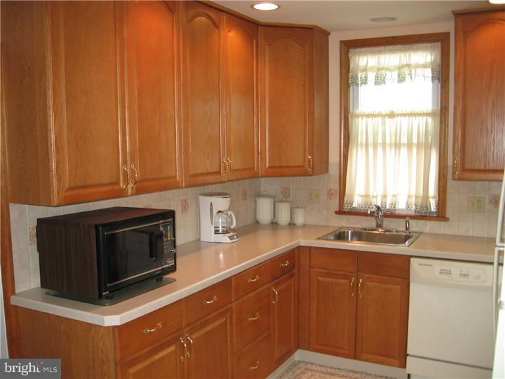 4058 Ellendale Road Drexel Hill, PA 19026 - Photo 7 of 20 Gallery Image 7