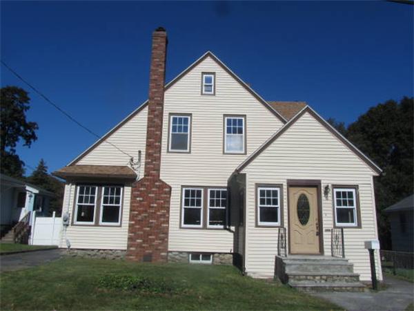 8 Dybeck Street Worcester, MA 01607 - Photo 1 of 13 Gallery Image 1