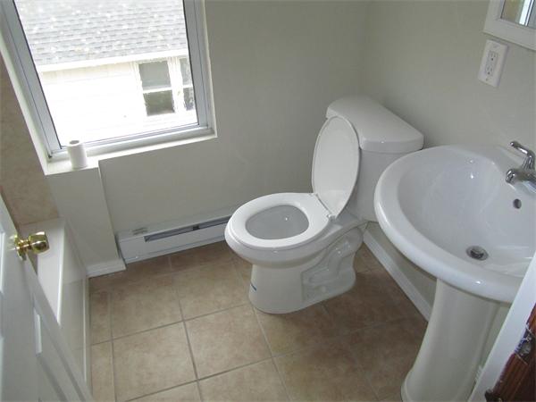 8 Dybeck Street Worcester, MA 01607 - Photo 9 of 13 Gallery Image 9